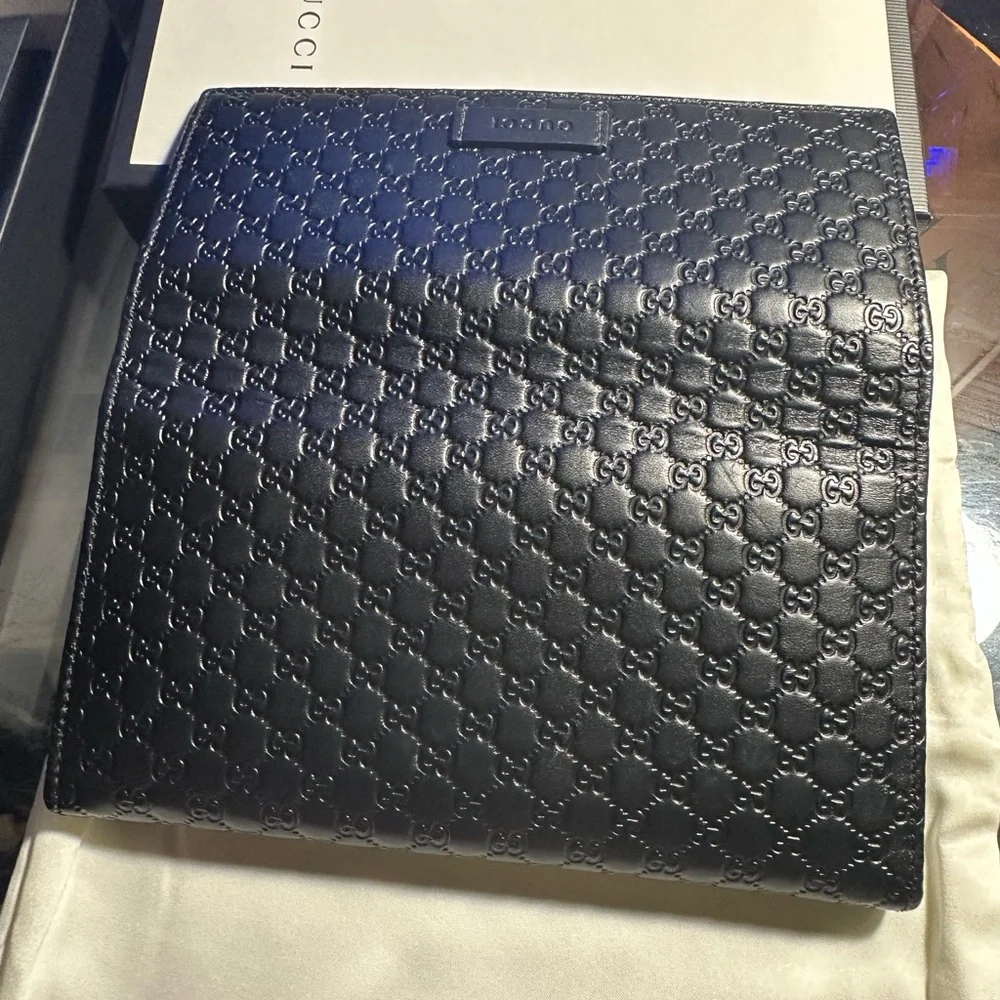 Gucci Black Embossed Leather Continental Wallet - Picture 5 of 8